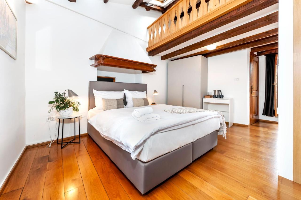 Noemi'S Rooms 로비니 외부 사진